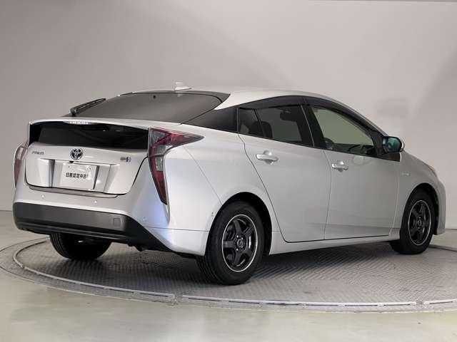 プリウス 1.8 S セーフティ プラス(3枚目)