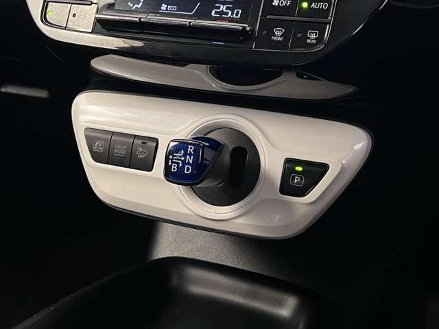 プリウス 1.8 S セーフティ プラス(10枚目)