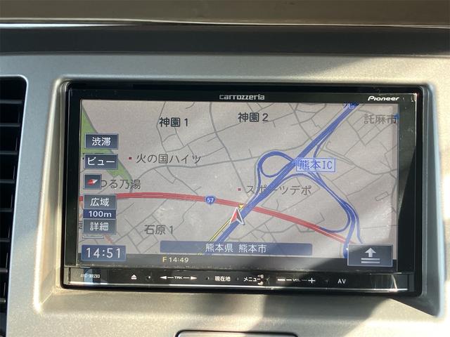 モコ Ｅ　ナビ　ＴＶ　オートライト　スマートキー　電動格納ミラー　ベンチシート　ＡＴ　盗難防止システム　ＡＢＳ　衝突安全ボディ　エアコン　パワーステアリング　パワーウィンドウ（4枚目）