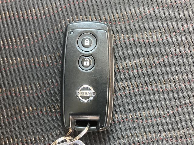 モコ Ｅ　ナビ　ＴＶ　オートライト　スマートキー　電動格納ミラー　ベンチシート　ＡＴ　盗難防止システム　ＡＢＳ　衝突安全ボディ　エアコン　パワーステアリング　パワーウィンドウ（10枚目）