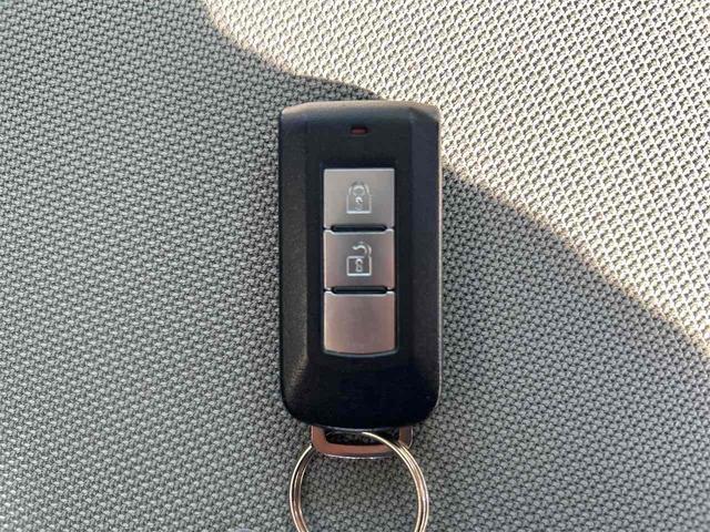 アイ ビバーチェ スマートキー 電動格納ミラー AT 盗難防止システム ABS CD 衝突安全ボディ エアコン パワーステアリング パワーウィンドウ(6枚目)