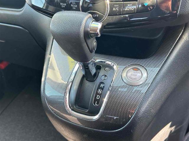 セレナ ライダー ドライブレコーダー ETC バックカメラ オートクルーズコントロール 両側電動スライドドア オートライト スマートキー アイドリングストップ 電動格納ミラー 3列シート ウォークスルー CVT(5枚目)