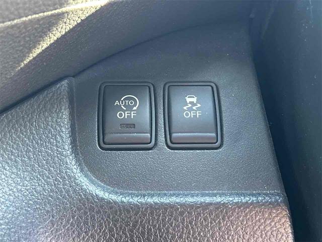 セレナ ライダー ドライブレコーダー ETC バックカメラ オートクルーズコントロール 両側電動スライドドア オートライト スマートキー アイドリングストップ 電動格納ミラー 3列シート ウォークスルー CVT(9枚目)