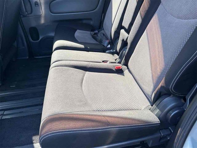 セレナ ライダー ドライブレコーダー ETC バックカメラ オートクルーズコントロール 両側電動スライドドア オートライト スマートキー アイドリングストップ 電動格納ミラー 3列シート ウォークスルー CVT(33枚目)