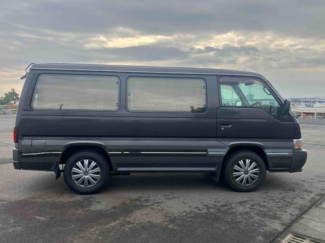 キャラバンコーチ ＧＴリミテッド　ディーゼル　回転シート（4枚目）