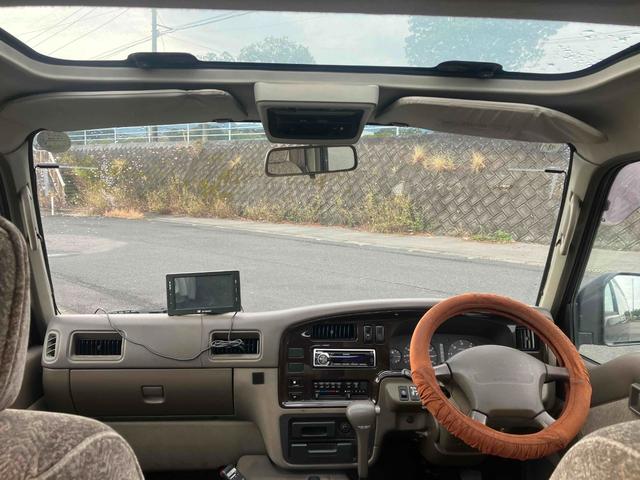 キャラバンコーチ ＧＴリミテッド　ディーゼル　回転シート（11枚目）