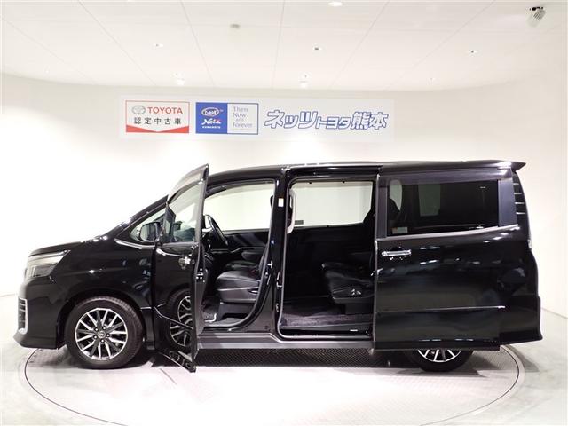 ヴォクシー ZS 煌 地上デジタル TSS 両側パワードア アイドリングストップ車 パワーウィンド 横滑防止 1オーナ DVD可 盗難防止装置 スマートエントリー Bカメラ LEDヘッドライト メモリーナビ 3列シート(4枚目)