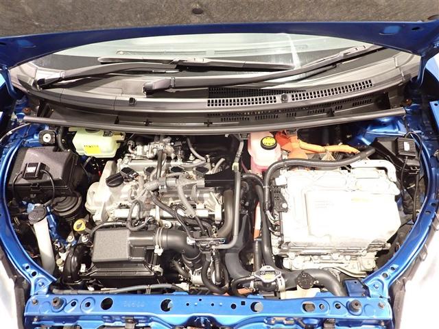 アクア Ｓ　スマートキープッシュスタート　キーレスエントリ　フルセグ地デジ　イモビ　ナビ＆ＴＶ　ワンオーナー車　オートエアコン　デュアルエアバック　ＥＳＣ　Ｂカメラ　パワーウィンドウ　ＥＴＣ　ＤＶＤ再生可能（22枚目）