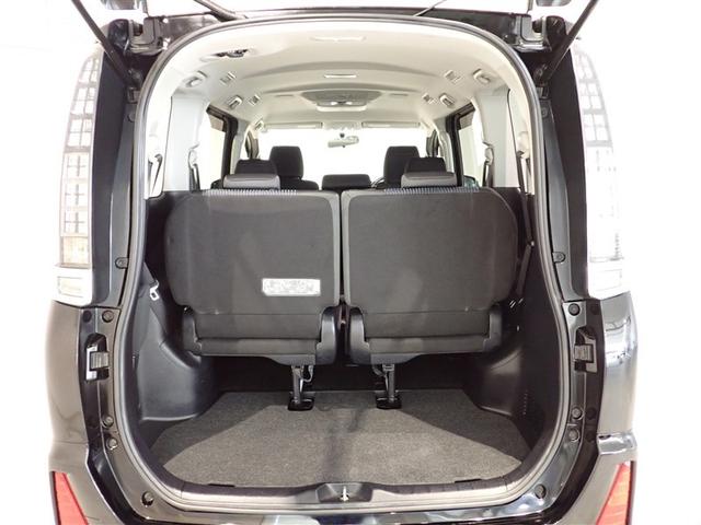 ヴォクシー ZS 煌 地上デジタル TSS 両側パワードア アイドリングストップ車 パワーウィンド 横滑防止 1オーナ DVD可 盗難防止装置 スマートエントリー Bカメラ LEDヘッドライト メモリーナビ 3列シート(7枚目)