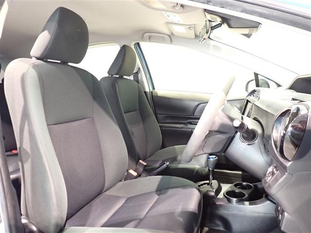 アクア Ｓ　スマートキープッシュスタート　キーレスエントリ　ＬＥＤヘッドライト　ドラレコ付　イモビ　ナビ＆ＴＶ　オートエアコン　デュアルエアバック　ＥＳＣ　Ｂカメラ　パワーウィンドウ　ＥＴＣ　ＳＲＳ　ワンセグＴＶ（6枚目）