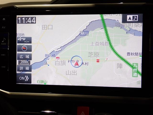 ヴォクシー ＺＳ　煌　地上デジタル　ＴＳＳ　両側パワードア　アイドリングストップ車　パワーウィンド　横滑防止　ＤＶＤ可　盗難防止装置　スマートエントリー　Ｂカメラ　ＬＥＤヘッドライト　メモリーナビ　３列シート　ＥＴＣ　ＡＷ（16枚目）