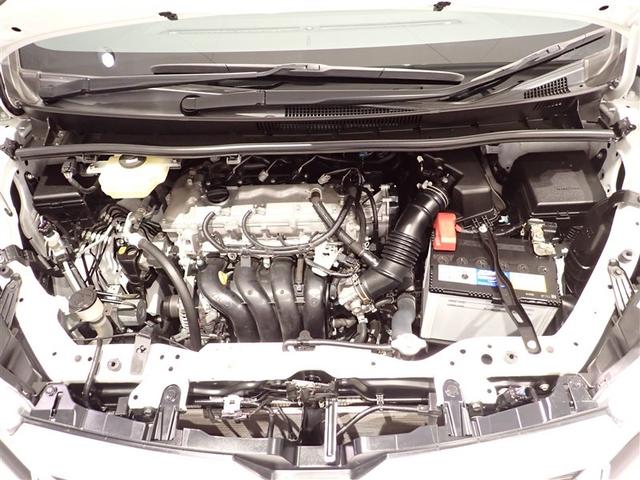 ヴォクシー ＺＳ　煌　地上デジタル　ＴＳＳ　両側パワードア　アイドリングストップ車　パワーウィンド　横滑防止　ＤＶＤ可　盗難防止装置　スマートエントリー　Ｂカメラ　ＬＥＤヘッドライト　メモリーナビ　３列シート　ＥＴＣ　ＡＷ（26枚目）