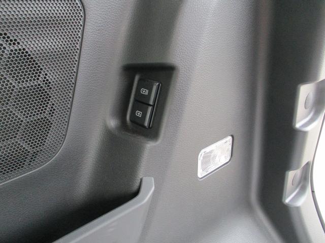 スペーシア ＨＹＢＲＩＤ　Ｘ　純正ナビ全方位カメラ・　禁煙車・　オートライト・　Ｂｌｕｅｔｏｏｔｈ・　プッシュスタート・　スライドドア・　シートヒーター　・スズキセーフティーサポート（49枚目）