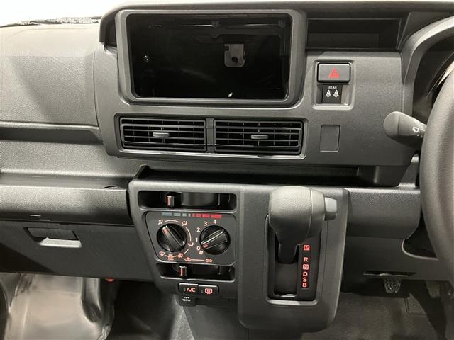 ハイゼットカーゴ スペシャル　パワーウィンド　横滑り防止機能　Ｗエアバッグ　マニュアルエアコン　ＰＳ　運転席エアバッグ　追突被害軽減ブレーキ　ＡＢＳ　アイドリングストップ　メンテナンスノート（8枚目）