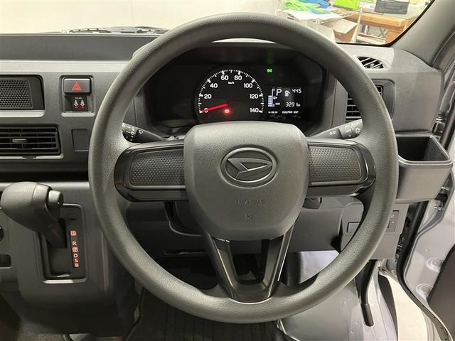 ハイゼットカーゴ ＤＸ　キーレスキー　パワーウインドウ　エコアイドル　ＥＳＣ　マニュアルエアコン　記録簿　両席エアバッグ　パワーステアリング　ＡＢＳ　運転席エアバッグ　プリクラ（8枚目）