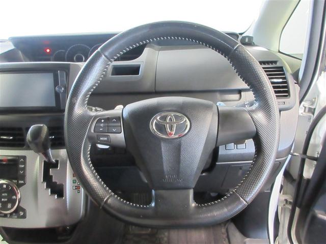 ヴォクシー ＺＳ　煌Ｚ　両側電動パワースライドドア　記録簿付　Ｒカメラ　プッシュスタートスマートキー　パワーステアリング　エアコン　ナビテレビ　ＤＶＤ再生可　フルセグテレビ　助手席エアバッグ　盗難防止システム　キーレス　半革（11枚目）