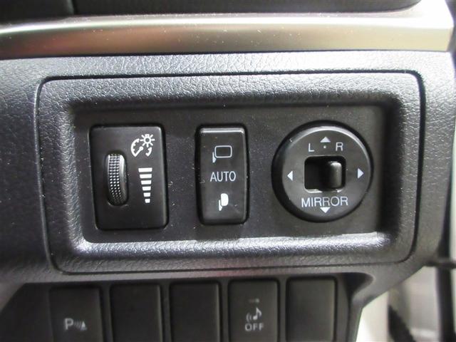 CT CT200h バージョンL DVD再生可能 横滑り防止 リアカメラ Pシート AAC ナビTV 本革 ABS サイドエアバック クルーズC AW イモビライザー エアバッグ キーレス メモリナビ ETC パワーウィンドウ PS(8枚目)