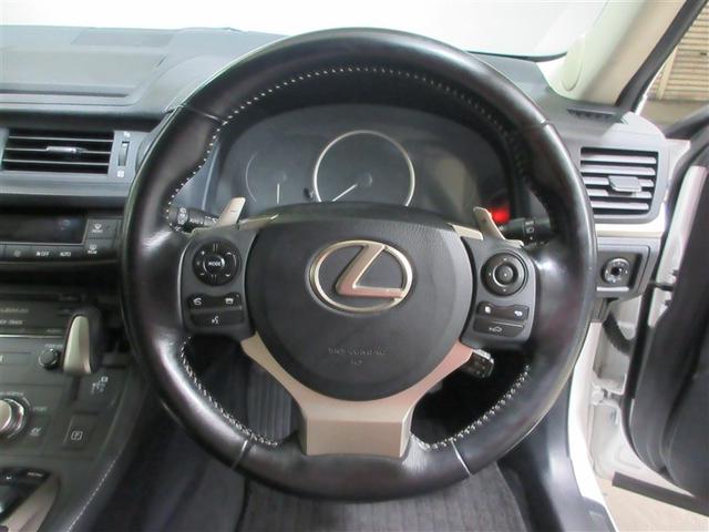 CT CT200h バージョンL DVD再生可能 横滑り防止 リアカメラ Pシート AAC ナビTV 本革 ABS サイドエアバック クルーズC AW イモビライザー エアバッグ キーレス メモリナビ ETC パワーウィンドウ PS(10枚目)