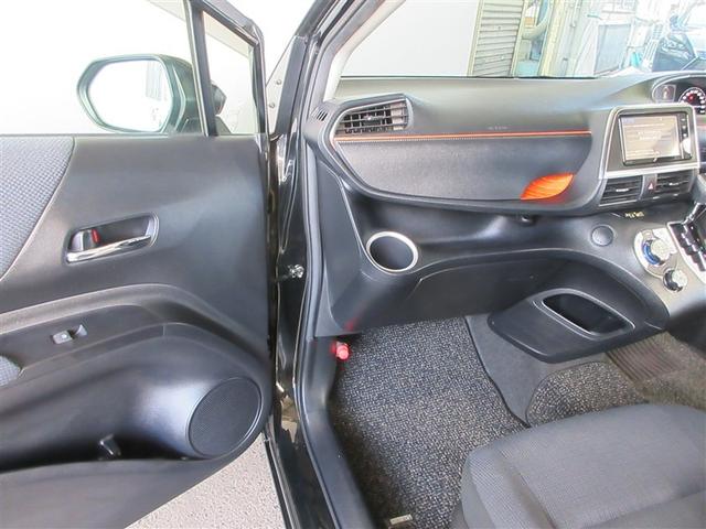 シエンタ ハイブリッドＧ　ＬＥＤライト　Ｂカメラ　地デジ　ＤＶＤ　キーフリー　スマキー　横滑り防止システム　メモリナビ　ナビＴＶ　ＥＴＣ　イモビライザー　運転席エアバック　アルミホイール　フルオートエアコン　デュアルエアバッグ（4枚目）