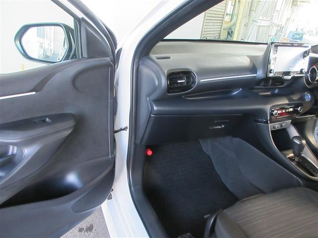 ヤリス ハイブリッドＺ　ＰＣＳ　整備記録簿　ＡＷ　Ｂカメラ　ドラレコ付　ＬＥＤランプ　スマキー　ＥＴＣ付き　ＶＳＣ　パワステ　クルコン　カーテンエアバック　キーフリー　ＡＢＳ　イモビ　エアコン　エアバッグ　デュアルエアバック（4枚目）