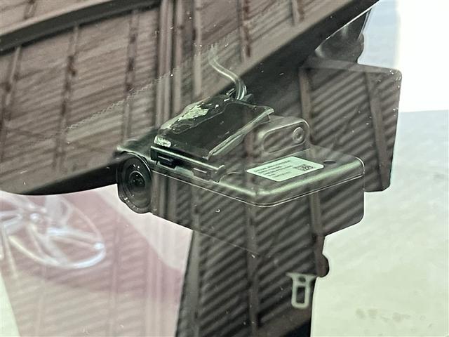 ノート X 地デジフルセグ リアカメラ 衝突被害軽減ブレ-キ 横滑防止装置 LEDヘッドライト インテリジェントキー ドラレコ 整備記録簿 盗難防止システム TVナビ サイドカーテンエアバック メモリーナビ(11枚目)