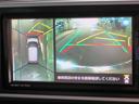 パノラミックビューモニター付きです。車両を上から見たような映像をディスプレイオーディオ画面に表示。運転席からの目視だけでは見にくい、車両周辺の状況をリアルタイムでしっかり確認できます。