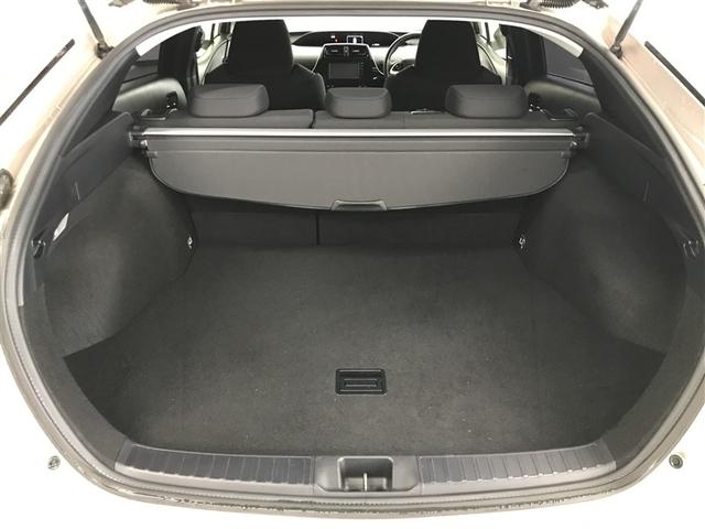 プリウス S LEDヘット 盗難防止システム スマキー AC ナビ&TV メディアプレイヤー接続 横滑り防止システム バックガイドモニター ETC車載器 アルミホイール 運転席パワーウィンドウ サイドエアバック(19枚目)