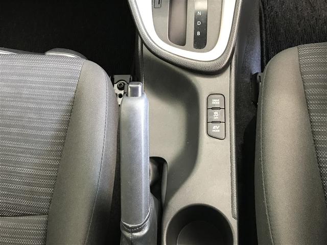 ヤリス ハイブリッドＺ　ＰＣＳ　地デジ　Ｂカメラ　ドラレコ付　ＬＥＤランプ　スマキー　ＥＴＣ付き　メディアプレイヤー接続　ナビＴＶ　ＶＳＣ　パワステ　クルコン　カーテンエアバック　キーフリー　ＡＢＳ　イモビ　エアコン（15枚目）