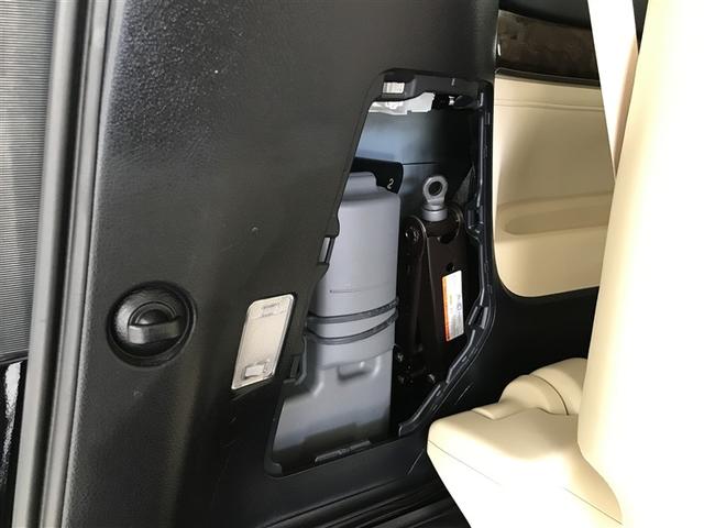 アルファード ２．５Ｇ　運転席パワーシート　アルミホイール　リアオートエアコン　ＬＥＤヘッドライト　横滑り防止機能　ＡＢＳ　盗難防止装置　地デジ　ＤＶＤ　エアコン　ナビＴＶ　オートクルーズコントロール　キーレス　３列シート（30枚目）