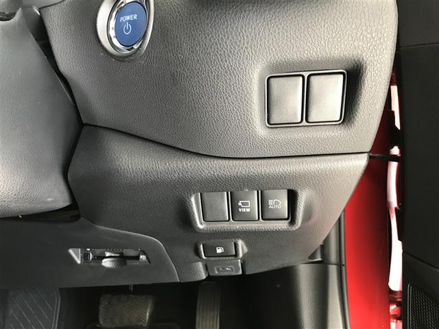 Ｃ－ＨＲ Ｇ　モード　ネロ　セーフティプラス　ＰＣＳ　盗難防止　Ｒカメラ　ＬＥＤライト　ナビＴＶ　フルセグＴＶ　アルミ　クルーズＣ　エアバッグ　ＡＢＳ　スマートキ－　ＥＴＣ車載器　キーフリー　オートエアコン　横滑り防止　メモリーナビ（18枚目）