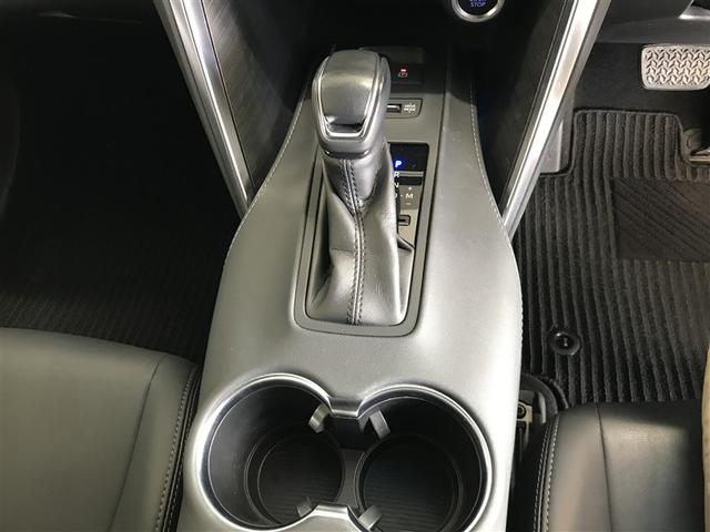 ハリアー Ｚ　盗難防止　運転席パワーシート　地デジ　横滑防止装置　リアビューカメラ　ヘッドライトＬＥＤ　アルミホイール　Ｗエアバッグ　キーレス　スマートキ－　サイドエアバッグ　エアコン　ナビ＆ＴＶ　パワステ　ＡＢＳ（14枚目）