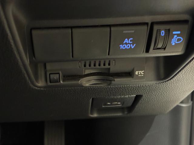 アクア Z トヨタセーフティセンス 10インチディスプレイオーディオ ナビ 全方位モニター ブラインドスポットモニター ヘッドアップディスプレイ レーダークルーズコントロール ドライブレコーダー前後 ETC(21枚目)