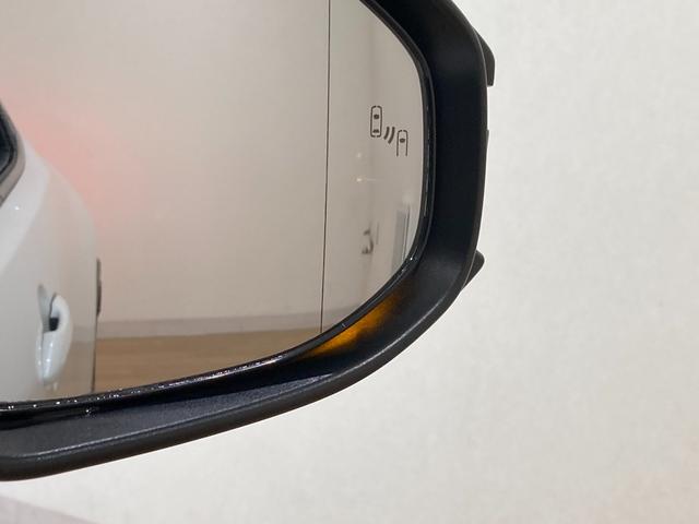プリウス Ｇ　ＴＳＳ　全方位カメラ　８型ディスプレイオーディオ　フルセグＴＶ　パノラマモニター　クルーズコントロール　ＢＳＭ　ＥＴＣ２．０　前席シートヒーター　電動パーキング（10枚目）