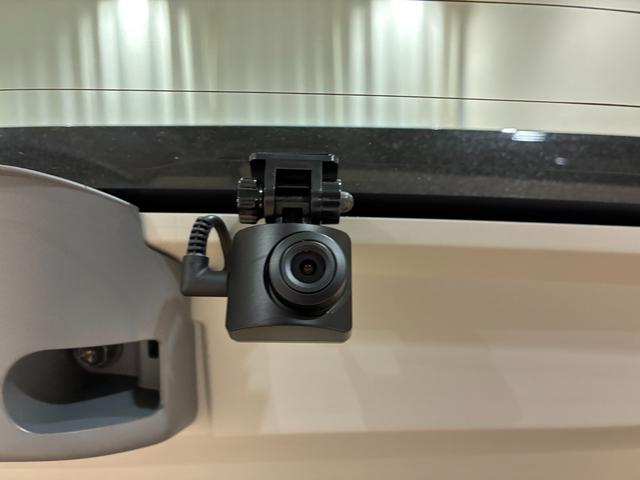 前後録画ドライブレコーダー付き、新品のドライブレコーダーも取り扱いしております。お気軽にお問合せ下さい。