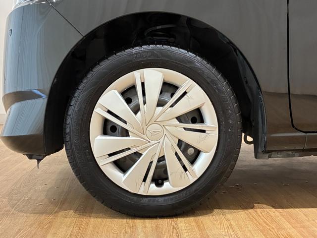 タイヤ残量、６分〜７分程度有ります。サイズ１５５−７０Ｒ１３