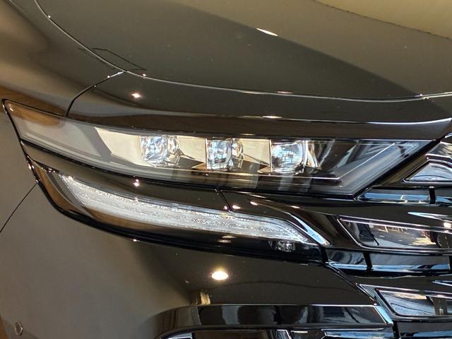 ヴェルファイアハイブリッド Z プレミア 4WD ハイブリッド ドライブレコーダー 全周囲カメラ ナビ TV 両側電動スライドドア クリアランスソナー オートクルーズコントロール レーンアシスト パークアシスト 衝突被害軽減システム(35枚目)