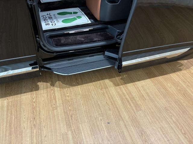 ヴェルファイアハイブリッド Z プレミア 4WD ハイブリッド ドライブレコーダー 全周囲カメラ ナビ TV 両側電動スライドドア クリアランスソナー オートクルーズコントロール レーンアシスト パークアシスト 衝突被害軽減システム(79枚目)