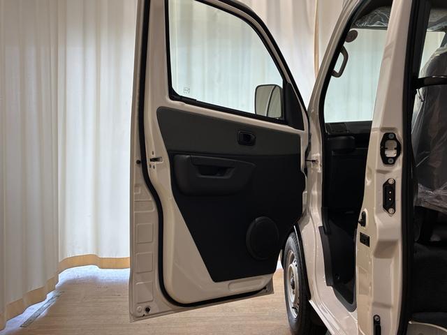 タウンエースバン ＧＬ　クリアランスソナー　衝突被害軽減システム　両側スライドドア　オートライト　アイドリングストップ　ＡＴ　ＡＢＳ　ＥＳＣ　エアコン　パワーステアリング　パワーウィンドウ（39枚目）