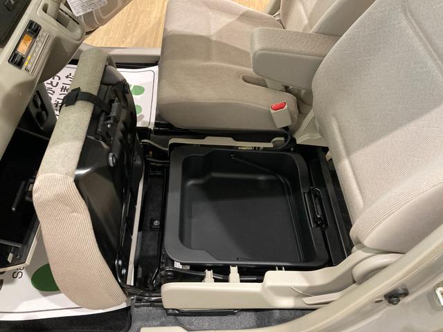 ���܂��܂Ȏ��[�����ʓI�ɔz�u�@�A�ԓ�����������Ɖ߂�����悤�ɔz������Ă��܂��B