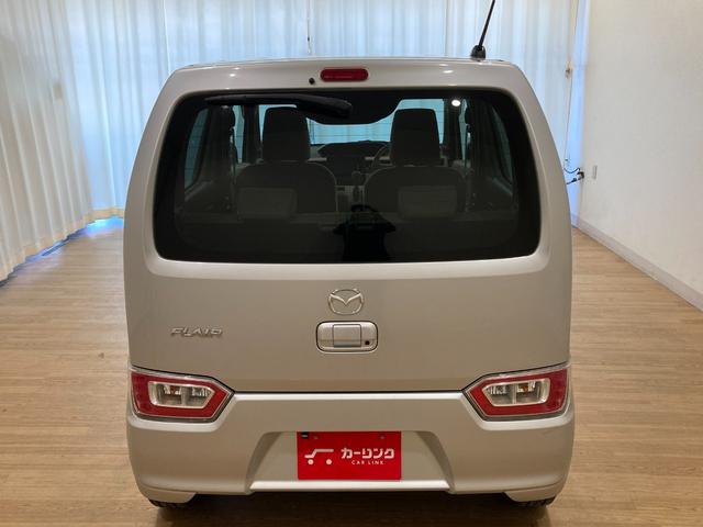 �G�����[�h�ł́@���q�l��蔃�悳���Ē����܂������Ԃ��_�C���N�g�ɔ̔��������Ă���܂��B�@�_�C���N�g�̔��Ƃ͈�ʂ̒��ÎԔ̔��X�Ƃ͈Ⴂ���ʂȗ��ʌo����J�b�g���邩�Ƃ��o���A�����ȉ��i�Ŕ̔��ł��܂��B