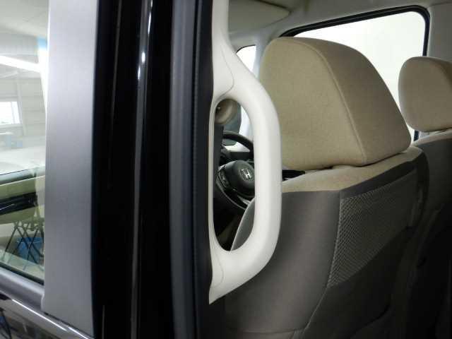 G Lホンダセンシング ナビ/TV バックカメラ ナビ/TV バックカメラ ホンダセンシング プッシュスタ-ト オ-トエアコン ステリモ ロールサンシェード アイドリングストップ クルコン 電格ウィンカーミラー LEDオートライト オートハイビーム(39枚目)