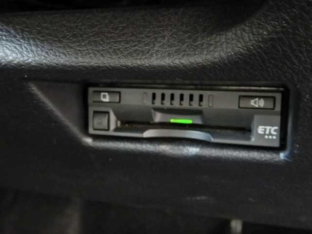 1.8ハイブリッド Gパッケージ ナビ/TV セーフティセン 純正SDナビ/TV バックカメラ セーフティセンスC クルコン プッシュスタート DUALオートエアコン サイド/カーテンエアバッグ 革コンビスポーツシート/シートヒーター LEDオートライト(13枚目)