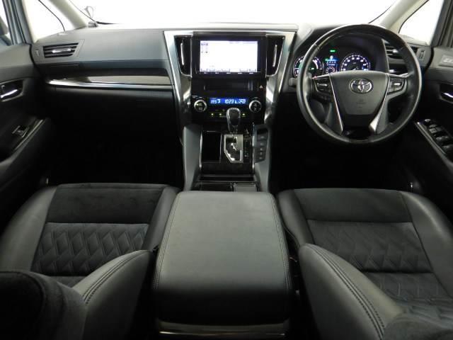 2.5ZR 4WD7人 ムーンルーフ 9インチナビ/TV Bカメ ムーンルーフ SDナビ レーダークルコン 横滑り防止機能 ワンオーナー オットマン 禁煙 4WD 盗難防止装置 ETC 電動シート ナビ&TV キーレス リアオートエアコン エアバック ABS(3枚目)