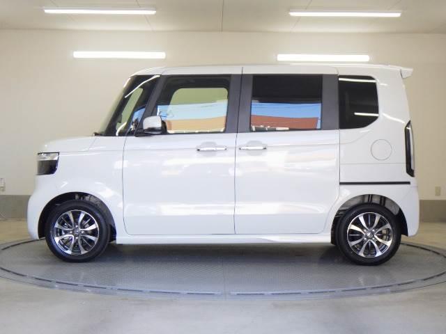 Ｎ－ＢＯＸカスタム ＣＵＳＴＯＭ　全方位カメラ　純正９インチナビ／ＴＶ　フルオートエアコン　両側オートスライドドア　ハイビームアシスト　ＬＥＤランプ　クルコン　バックカメラ　ＥＳＣ　前席シートヒーター　電格ミラー　衝突被害軽減システム　オートライト　エアバッグ　フルセグ（24枚目）