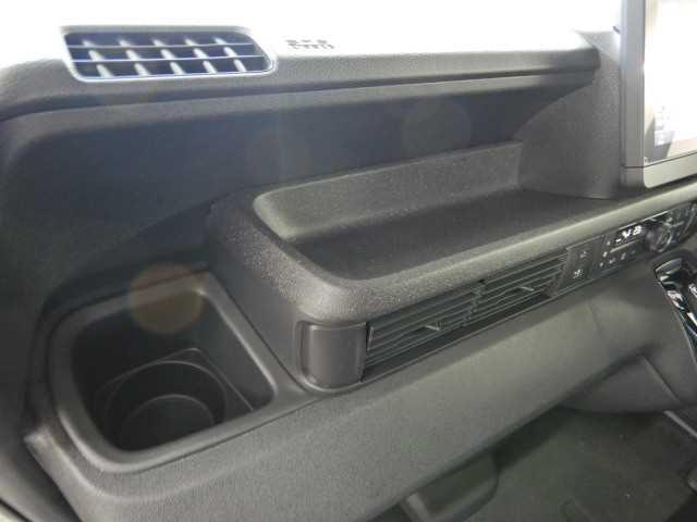 Ｎ－ＢＯＸカスタム ＣＵＳＴＯＭ　全方位カメラ　純正９インチナビ／ＴＶ　フルオートエアコン　両側オートスライドドア　ハイビームアシスト　ＬＥＤランプ　クルコン　バックカメラ　ＥＳＣ　前席シートヒーター　電格ミラー　衝突被害軽減システム　オートライト　エアバッグ　フルセグ（41枚目）