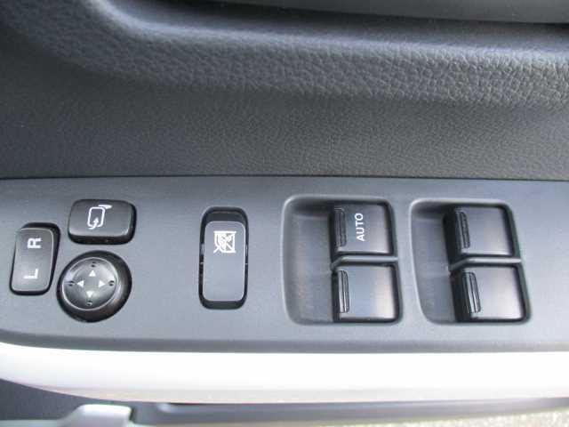 フレアクロスオーバー XT ナビ/TV 2トーンカラーブラックルーフ 衝突被害軽減 シートヒータ ナビTV AAC 横滑り防止装置 ターボエンジン 盗難防止装置 インテリキー エアバッグ キーレス 地デジTV オートライト メモリーナビ ABS 電動格納ミラー(9枚目)