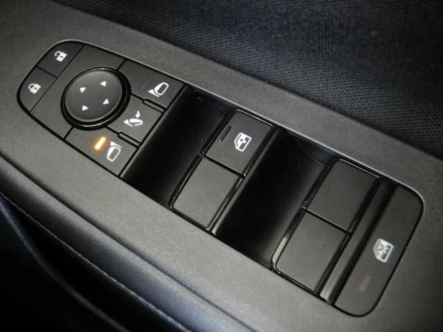 ノート １．２Ｘ　全方位カメラ　ＬＥＤヘッドライト＆フォグ　Ｂモニター　ＬＥＤランプ　インテリキ－　ＶＤＣ　電動格納ドアミラー　衝突安全ボディ　イモビライザー　運転席エアバッグ　助手席エアバッグ　サイドカーテンエアバック　パワーウインドウ　オートエアコン（40枚目）