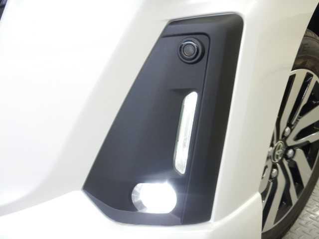 ルーミー １．０カスタムＧ　全方位カメラ　９インチディスプレイ　ナビ　アイドリング　両側電動ＳＤ　電動格納式ドアミラー　ＬＥＤヘット　コーナーソナー　バックビューモニター　シートヒータ　衝突回避ブレーキ　ＵＳＢ　Ａライト　ＴＶ　地デジ　スマートキー　衝突安全ボディ　ＰＷ（26枚目）