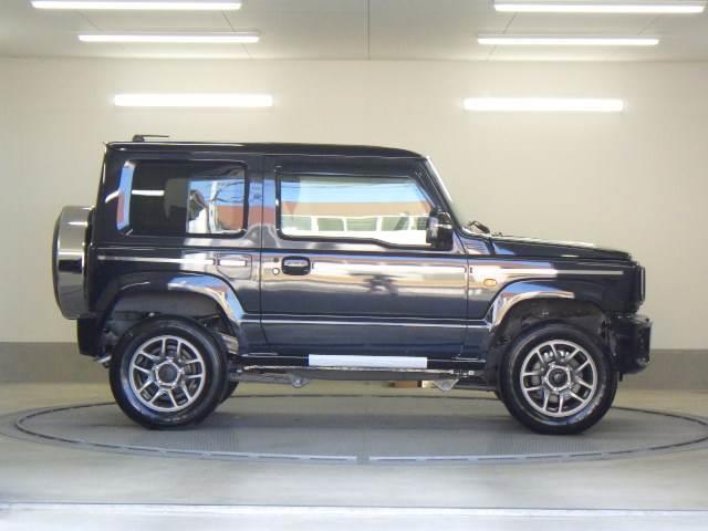 ジムニー ＸＣ　ＤＡＭＤリトルＧコンプリート　専用９インチナビ／ＴＶ　デュアルセンサーブレーキＳ　Ｗエアバッグ　地デジフルセグＴＶ　ＡＵＴＯエアコン　電動格納式ドアミラー　パワーウィンドゥ　ナビＴＶ　スマキー　アクティブクルーズコントロール　セキュリティアラーム　ＰＳ（23枚目）
