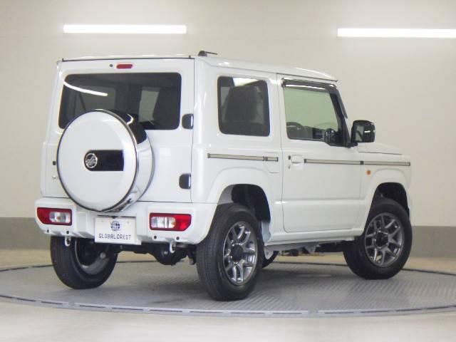 ジムニー ＸＣ　ＤＡＭＤリトルＧコンプリート　専用９インチナビ／ＴＶ　デュアルセンサーブレーキＳ　Ｗエアバッグ　ＡＵＴＯエアコン　電動格納式ドアミラー　パワーウィンドゥ　スマキー　アクティブクルーズコントロール　セキュリティアラーム　横滑防止　運転席エアバッグ　ＰＳ（2枚目）